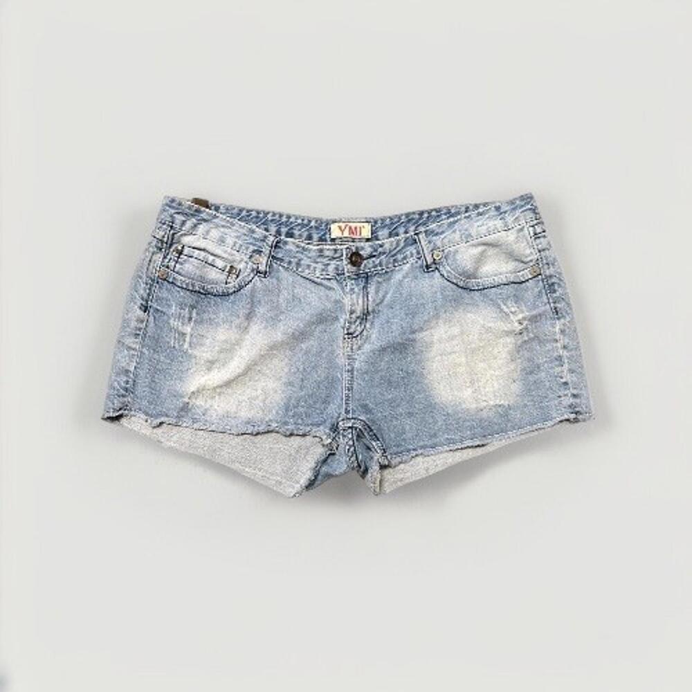 YMI Woman’s Jean Shorts Size‎ 15 Distressed Denim Light Wash 38x2